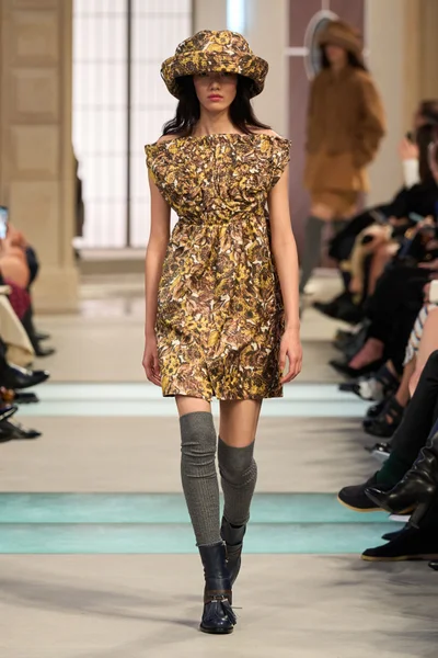 Look 45